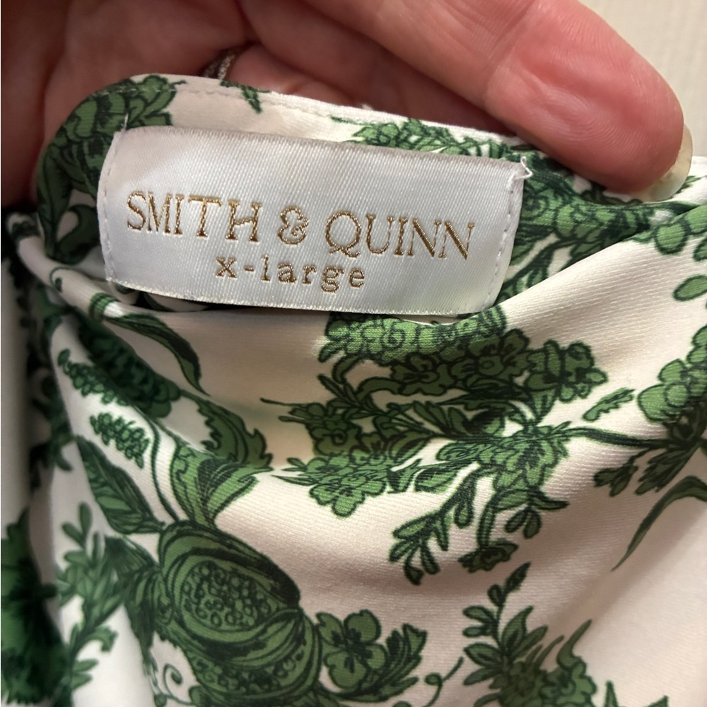 Smith & Quinn Elegant Green Floral Maxi Dress - Picture 2 of 4